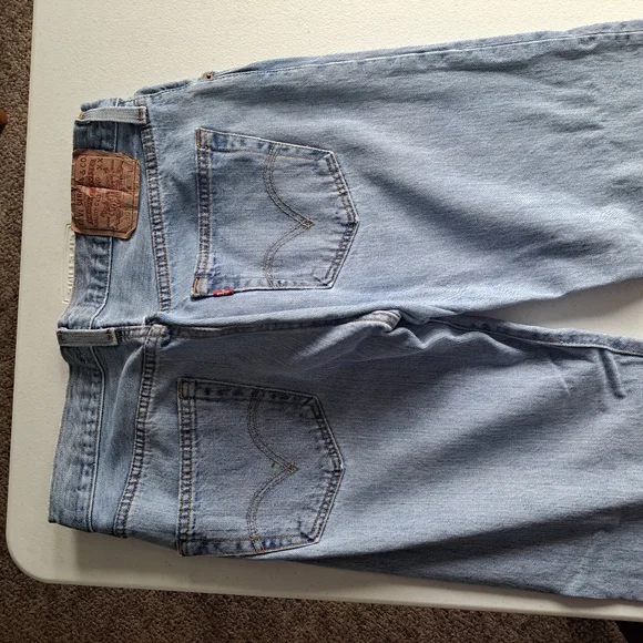 Levi's 501 light wash vintage jeans - Picture 6 of 9